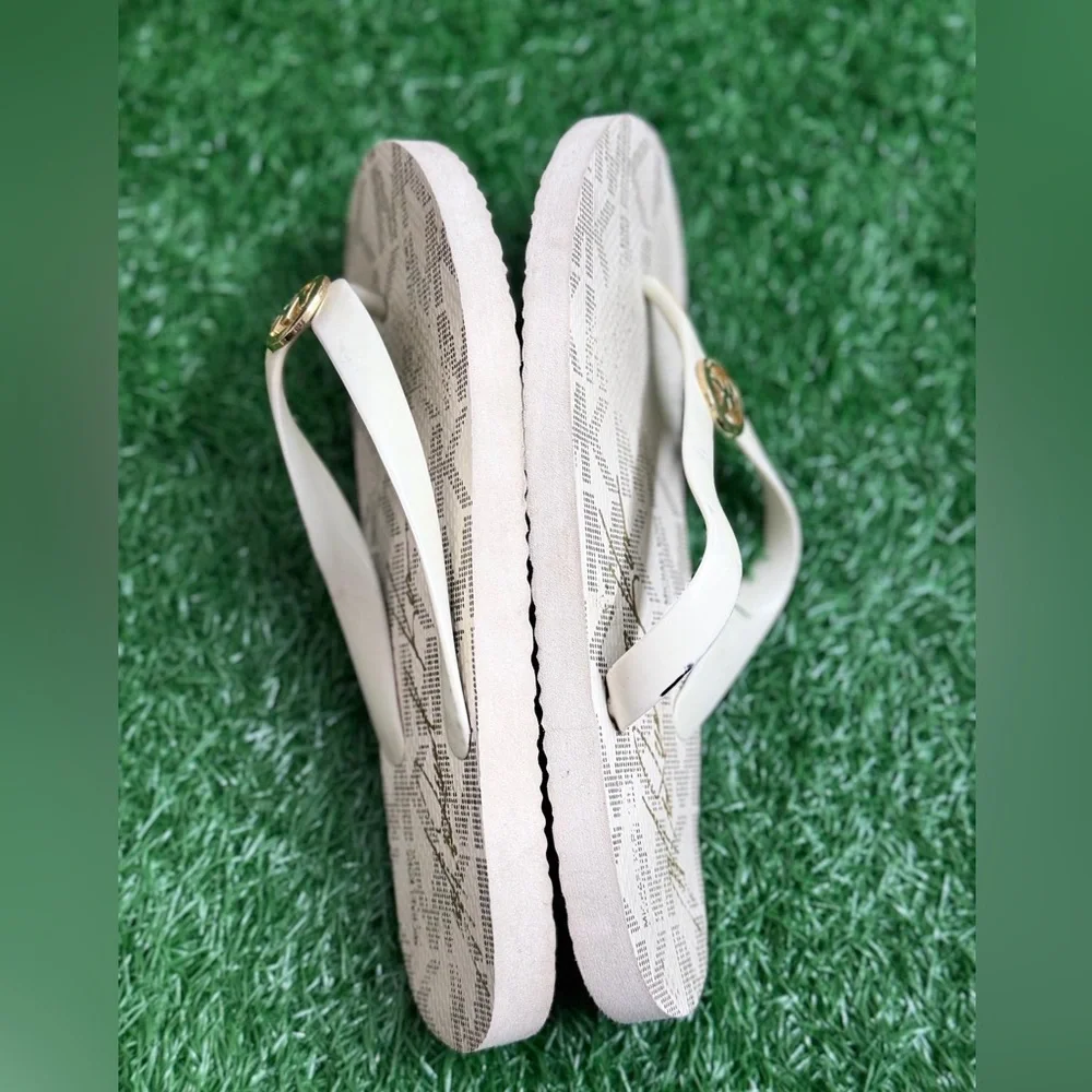 Michael Kors White‎ Sandals with Gold Accent Size 8